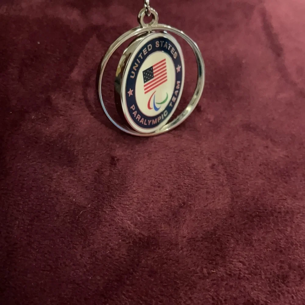New US Paralympic Team swivel keychain